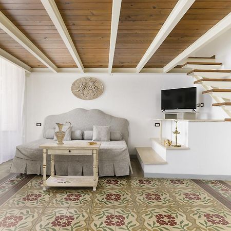 Appartamento Vintage Con Balcone By Wonderful Italy Ostuni Ngoại thất bức ảnh